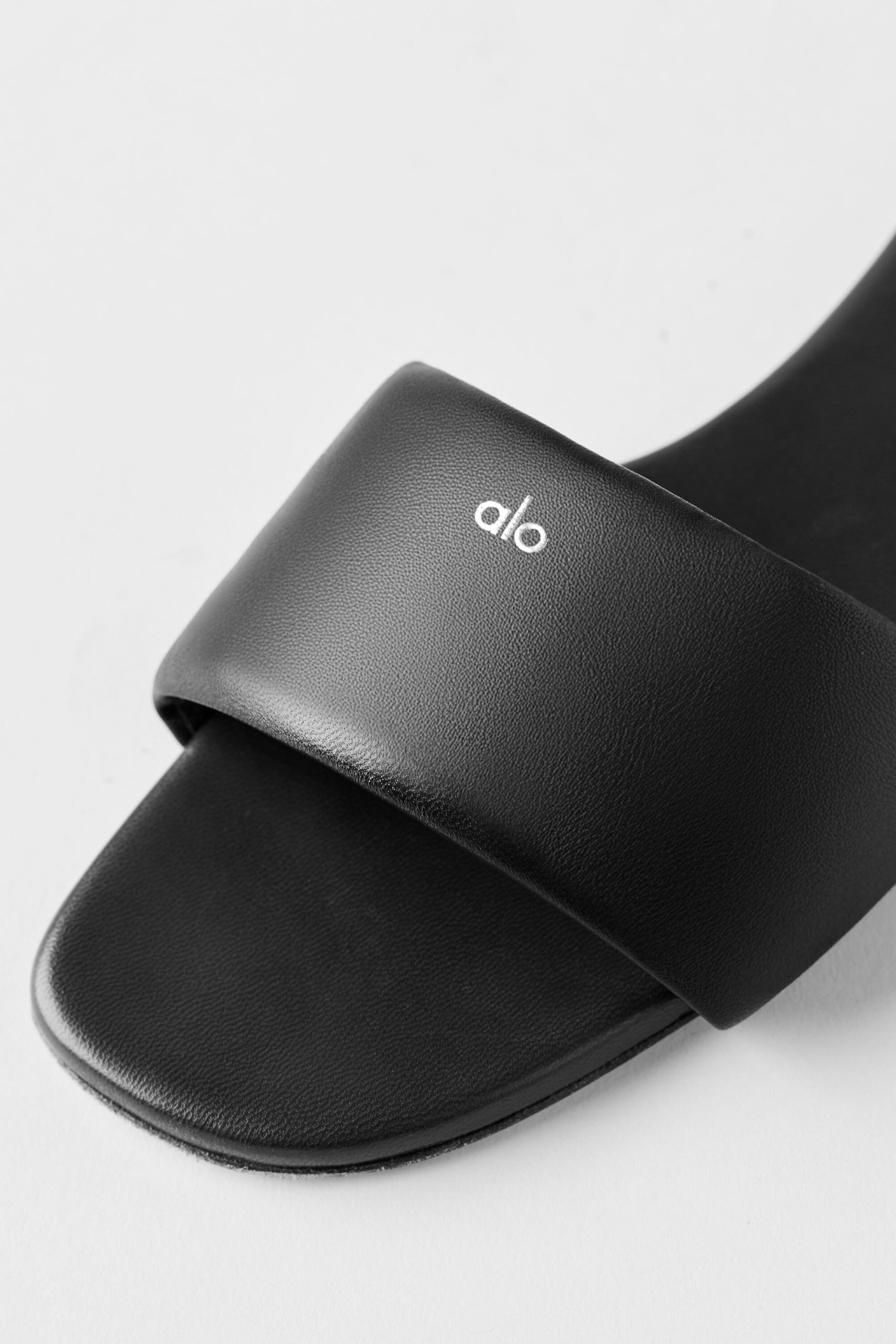 ALO Classico Sandal - Black - Image 6