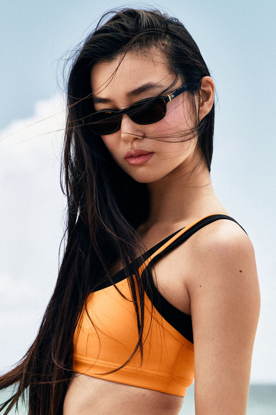 ALO Skinny Oval Sunglasses - Tortoise - Image 4