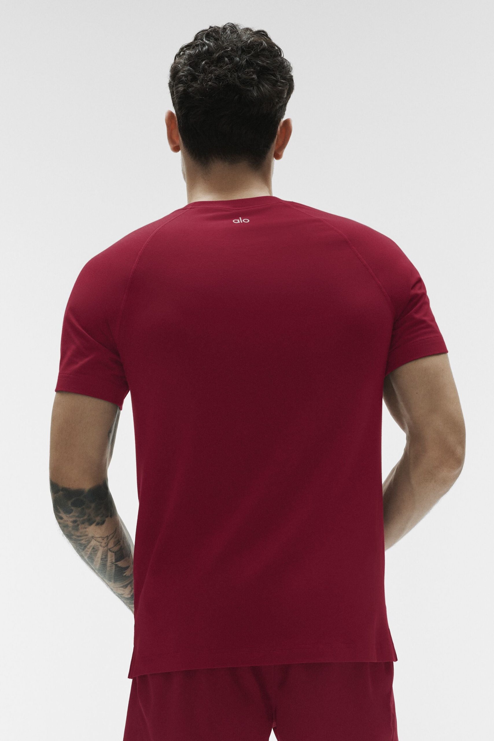 ALO Vapor Crewneck Short Sleeve - Garnet - Image 2