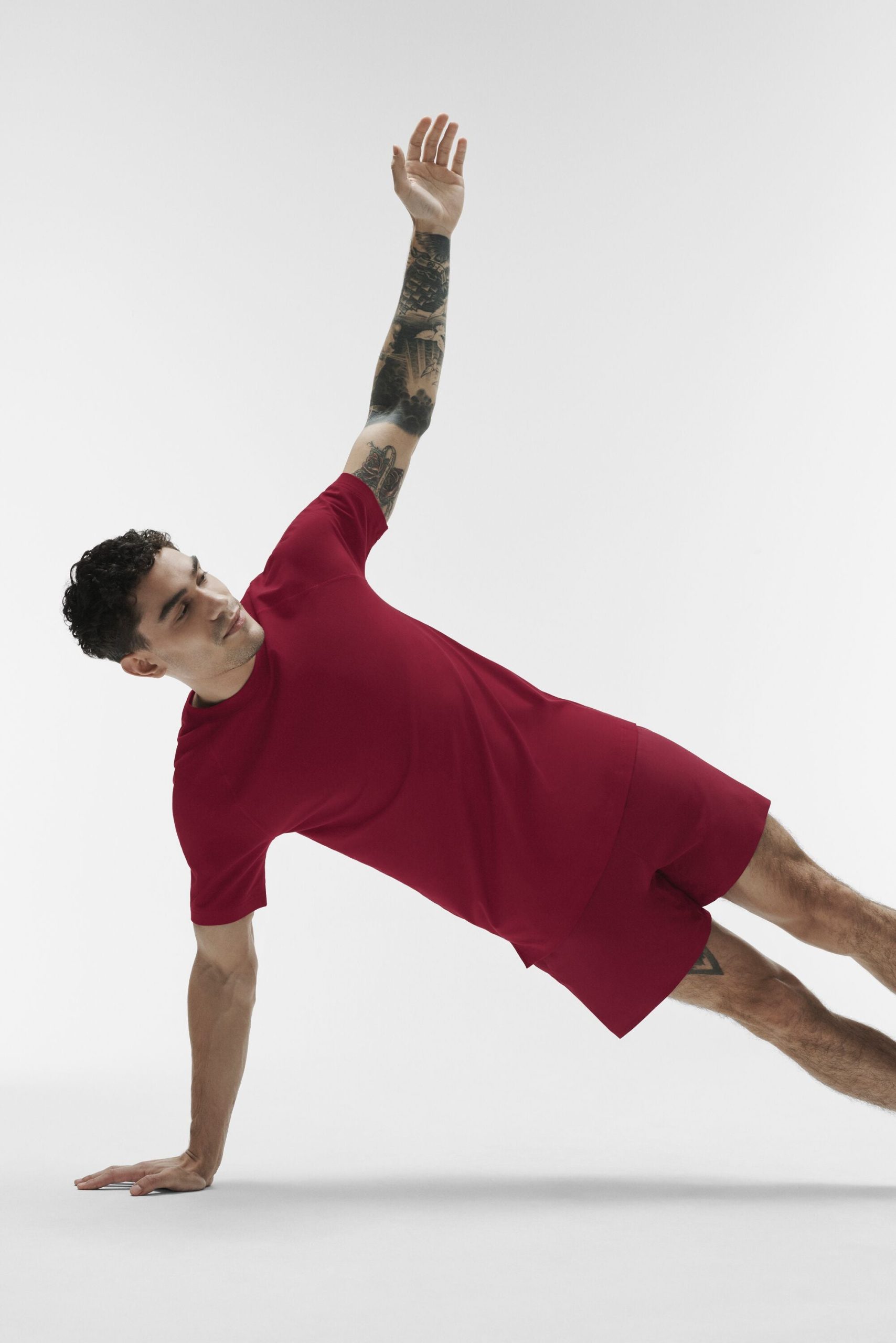ALO Vapor Crewneck Short Sleeve - Garnet - Image 4