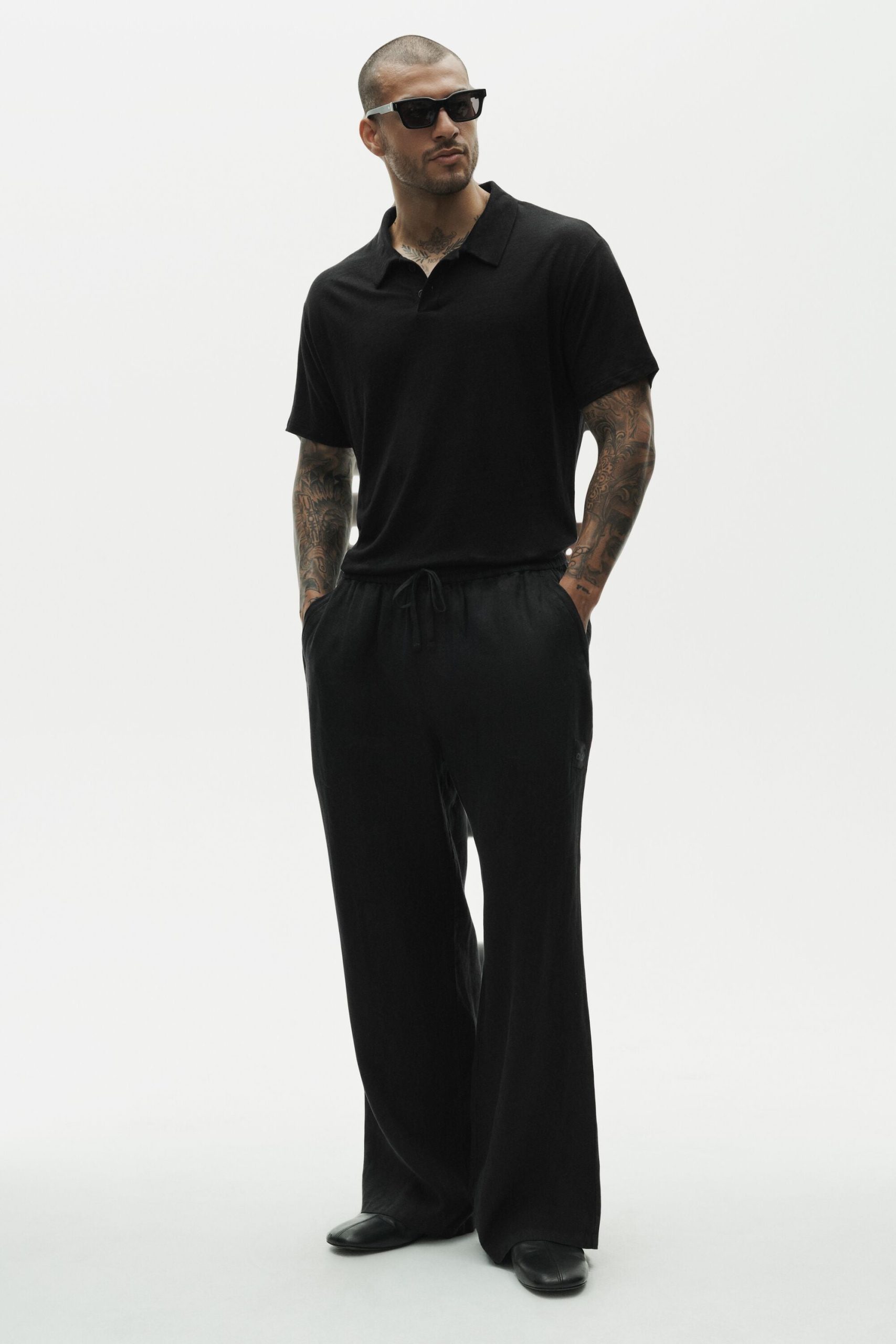 Linen Jersey Coastal Short Sleeve Polo - Black - Image 5