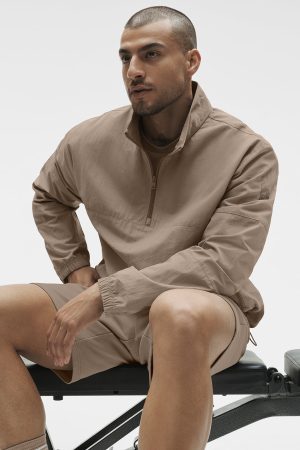 Light Weight Takeaway Track Pullover - Gravel