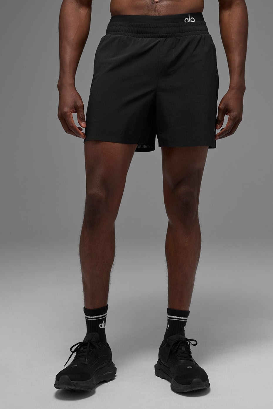 5 Traction Running Short - Black