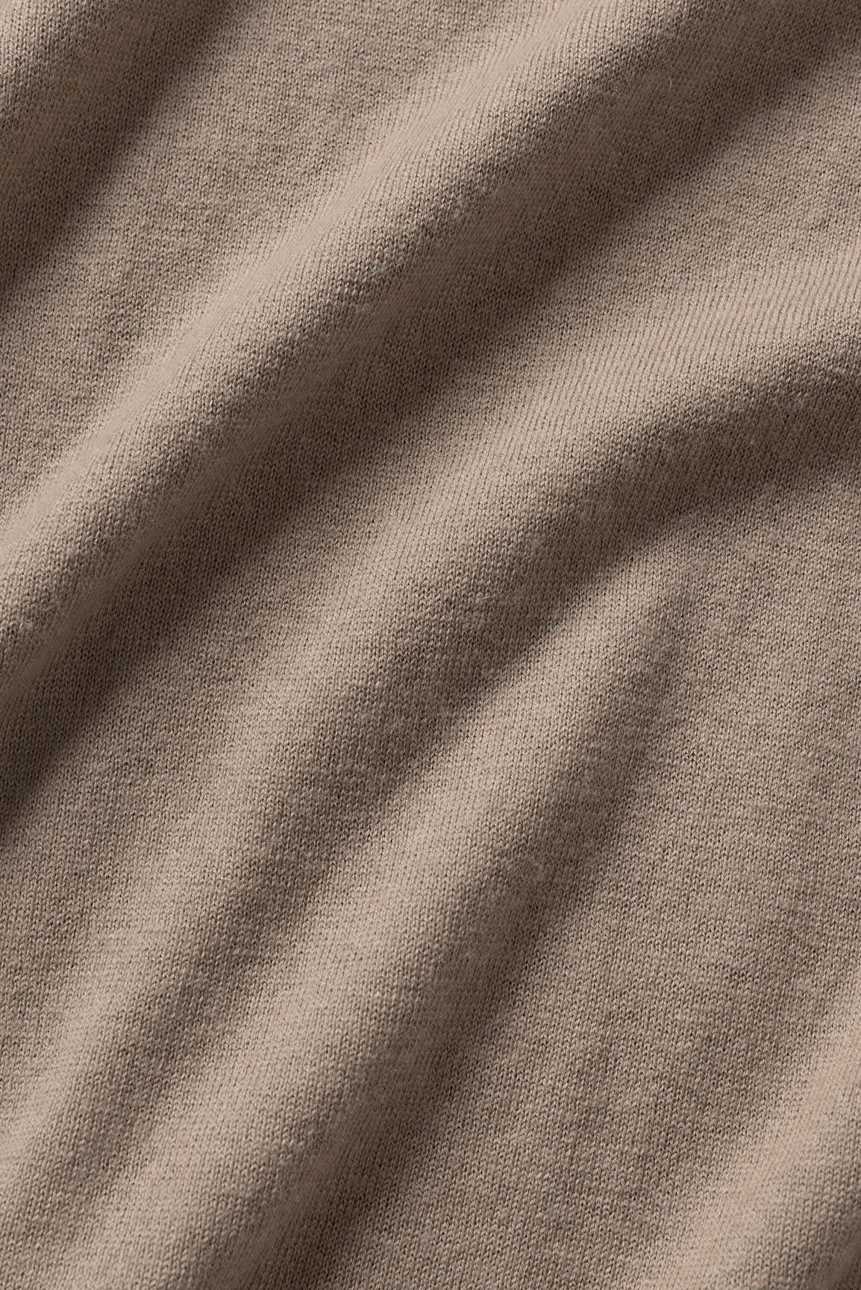 7 Cotton Cashmere Ever Soft Short - Gravel - Image 5