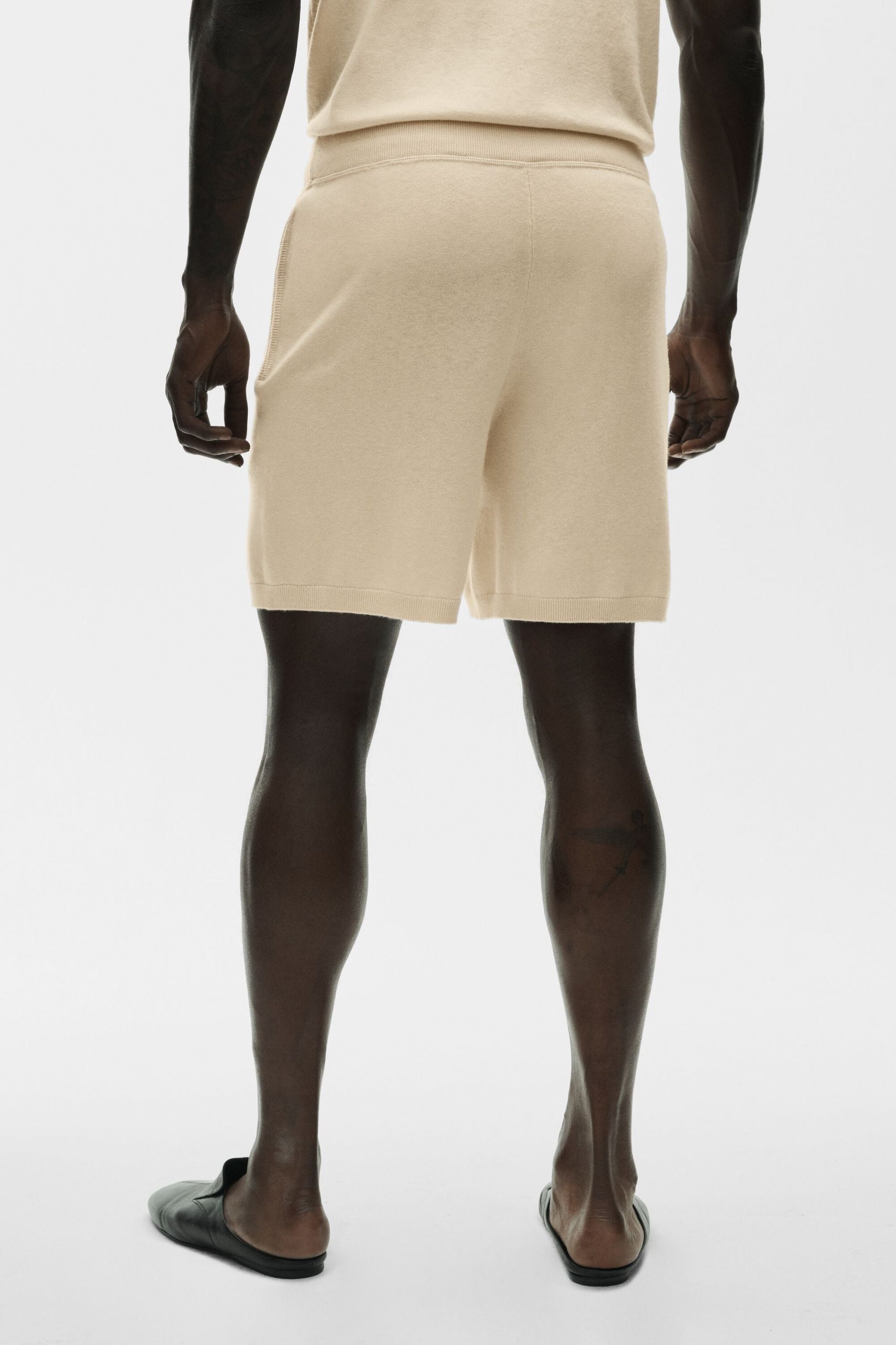 7 Cotton Cashmere Ever Soft Short - Sandy Beige - Image 3