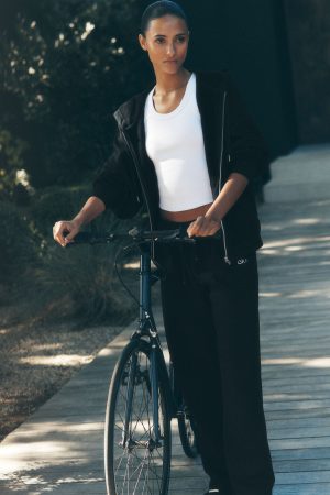 Accolade Straight Leg Sweatpant - Black