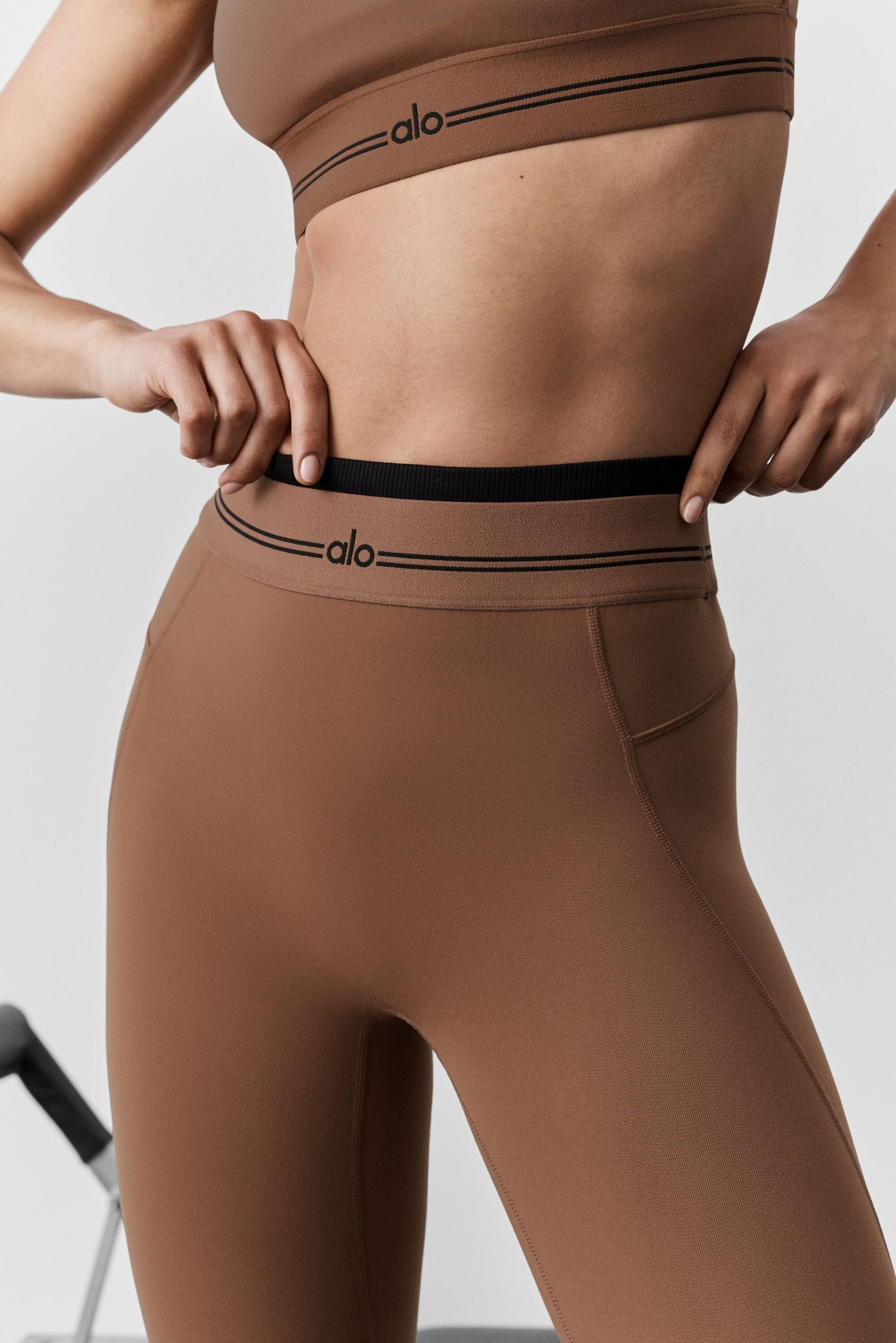 Airbrush High-Waist 7/8 Better Together Legging - Sun Kissed Brown/Black - Image 5